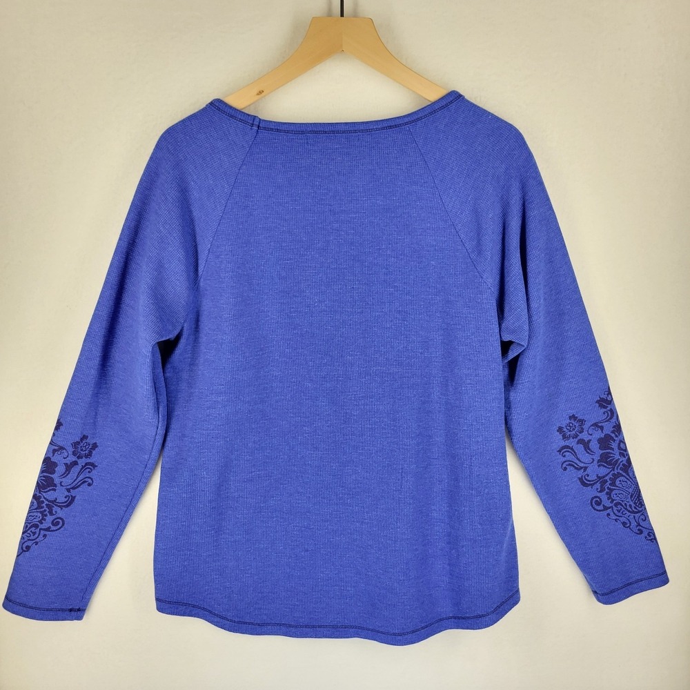 B.L.E.U. Blue Waffle Knit Thermal Embellished Medallion Graphic‎ Top Boho XL - Picture 3 of 7